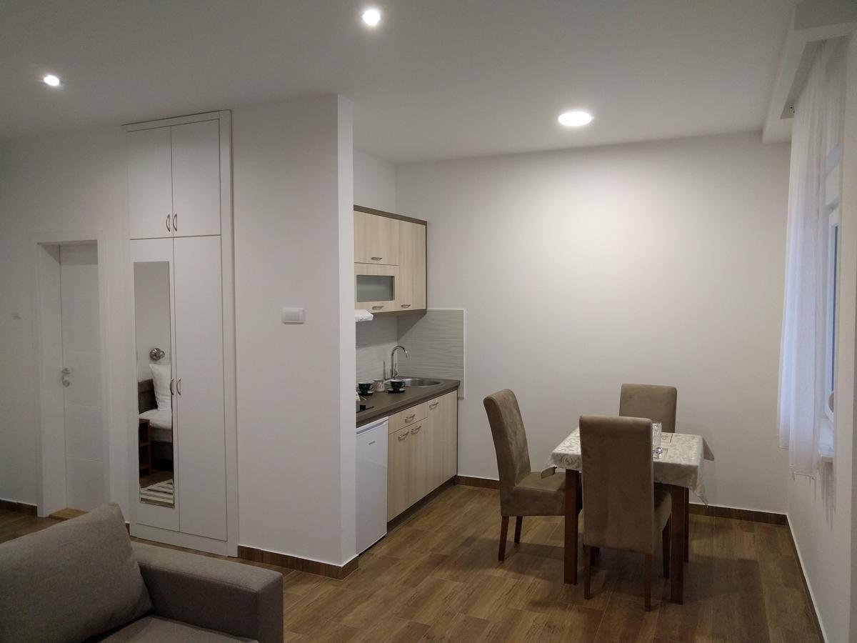 Simica Cose Apartment Vrdnik Luaran gambar