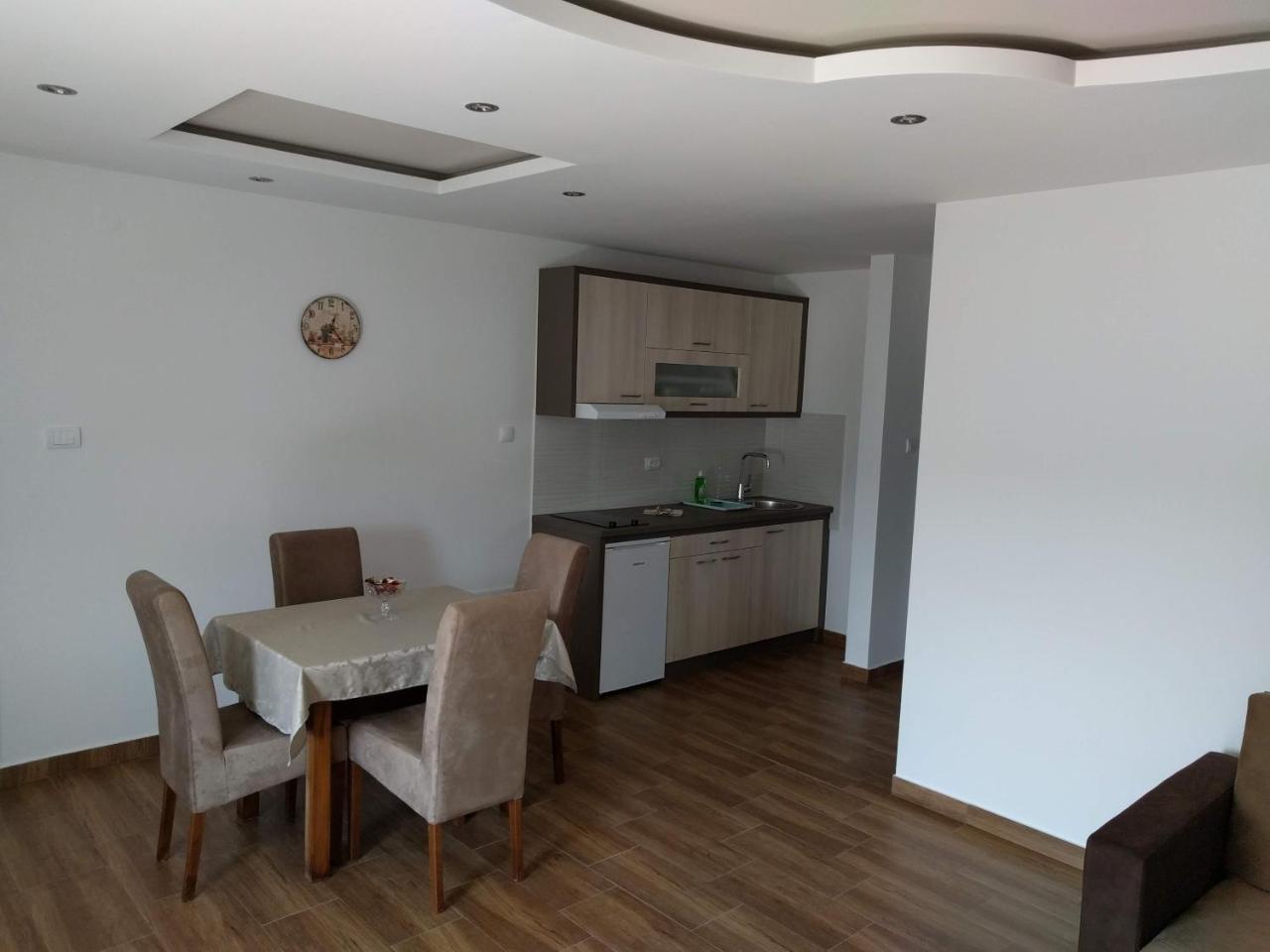 Simica Cose Apartment Vrdnik Luaran gambar