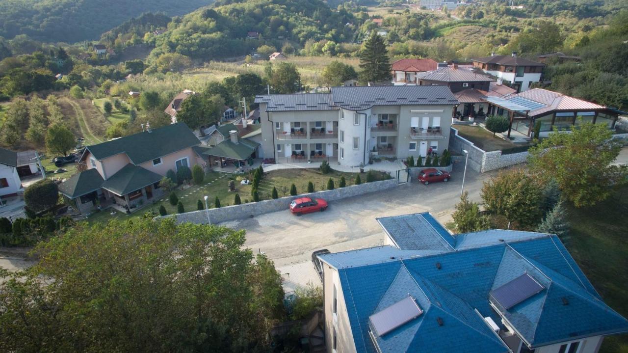 Simica Cose Apartment Vrdnik Luaran gambar