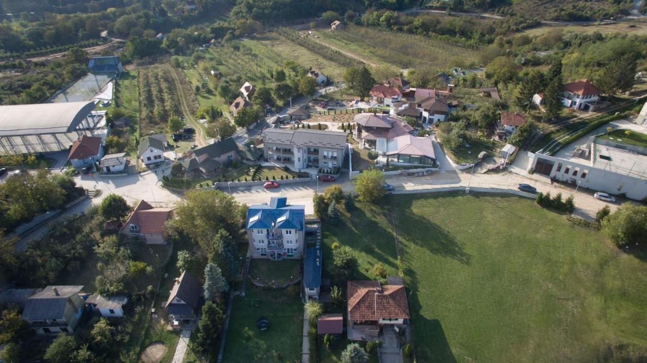 Simica Cose Apartment Vrdnik Luaran gambar